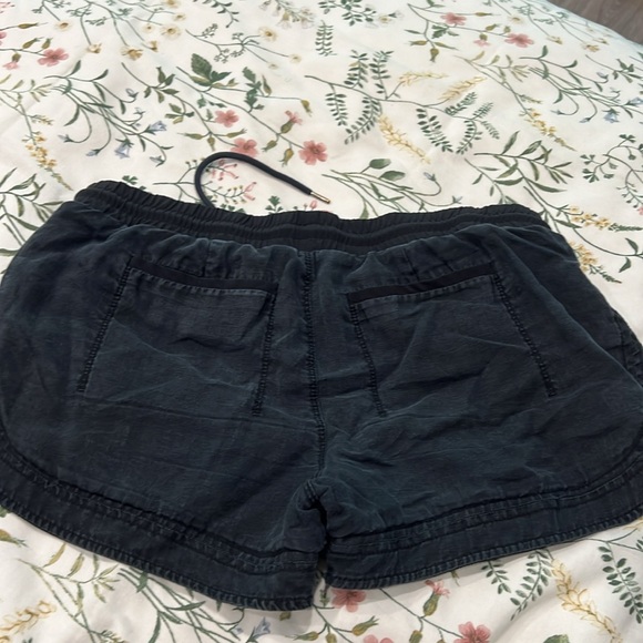 Athleta Cabo Linen Shorts - Picture 3 of 3